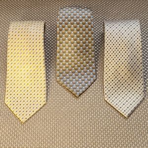 Set of 3 Geoffrey Beene silk neck ties 👔